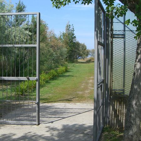Camping & Residence Il Pioppeto Васто Екстер'єр фото